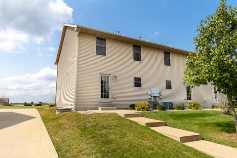 1908 Glenbridge Rd, Bloomington, IL 61704 photo 2