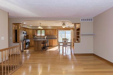 206 N Parkside Rd, Normal, IL 61761 photo 4