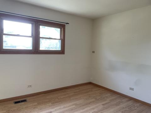 5648 Dover Rd, Oak Forest, IL 60452 photo 6