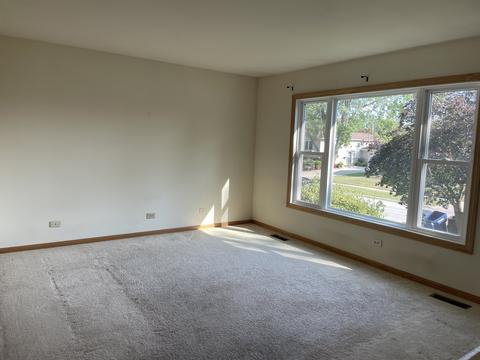 5648 Dover Rd, Oak Forest, IL 60452 photo 2