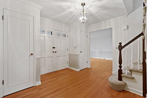 1025 Rolling Pass, Glenview, IL 60025 photo 4