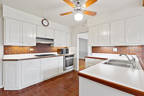 1025 Rolling Pass, Glenview, IL 60025 photo 10
