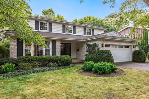 1025 Rolling Pass, Glenview, IL 60025 photo 2