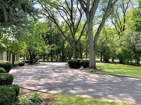 1721 Wagner Rd, Glenview, IL 60025 photo 3