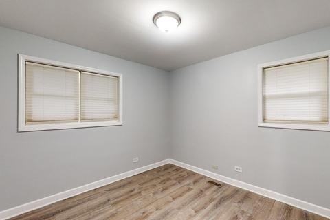 75 Washington Blvd, Hoffman Estates, IL 60169 photo 14