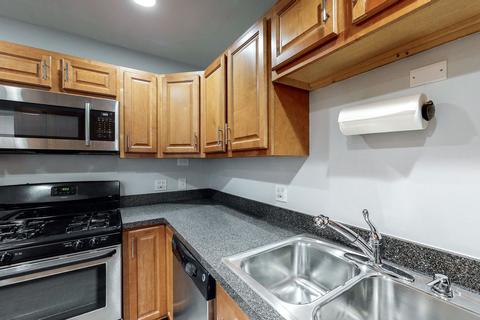75 Washington Blvd, Hoffman Estates, IL 60169 photo 8