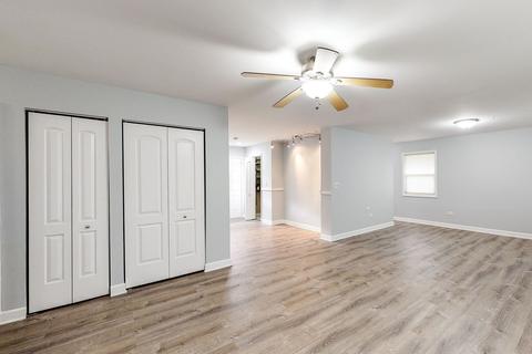75 Washington Blvd, Hoffman Estates, IL 60169 photo 4