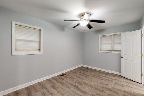 75 Washington Blvd, Hoffman Estates, IL 60169 photo 19
