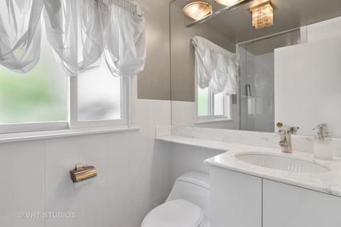 322 Willow Ave, Deerfield, IL 60015 photo 17