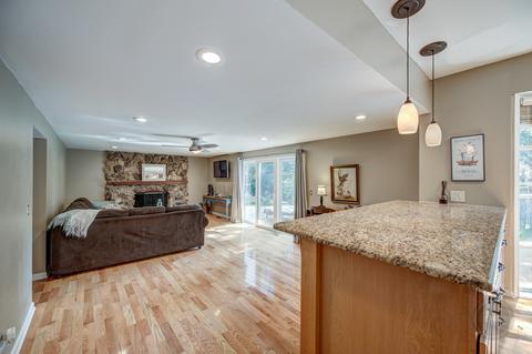 6 Papago Ct, Naperville, IL 60563 photo 10