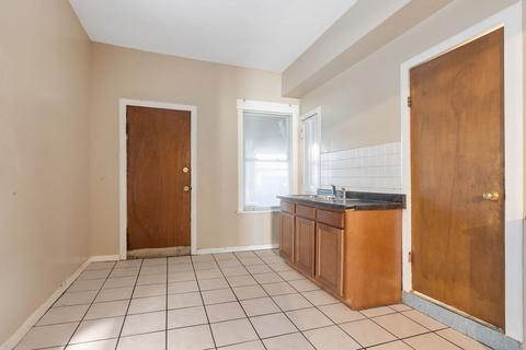 1732 N Artesian Ave, Chicago, IL 60647 photo 4