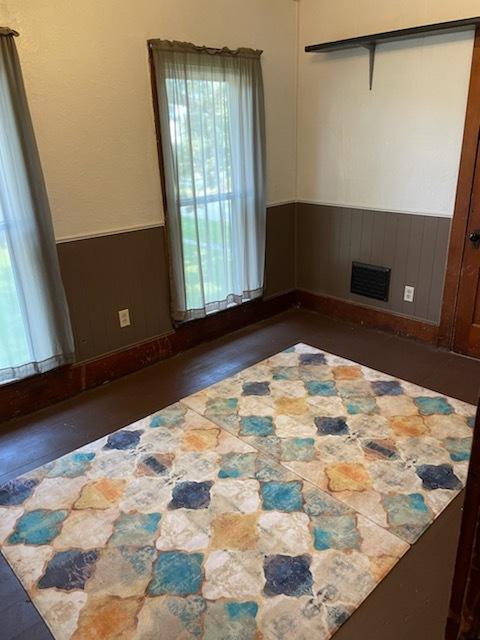 305 E Front St, Wyanet, IL 61379 photo 15