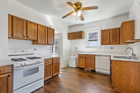 56 W 37th St, Steger, IL 60475 photo 4