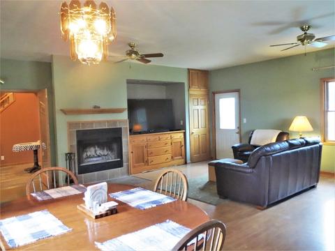 1286 Hickory St, Eldena, IL 61324 photo 9