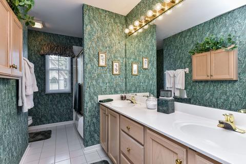 2166 Brookside Ln, Aurora, IL 60502 photo 22