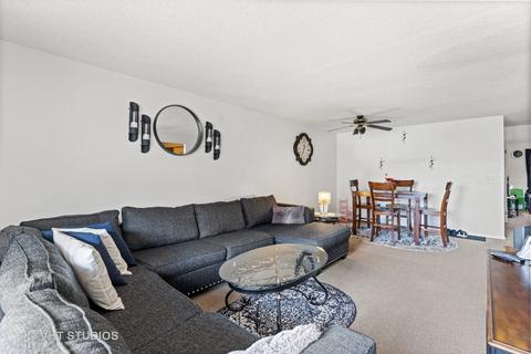 273 Gregory St #7, Aurora, IL 60504 photo 3