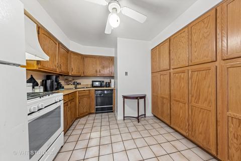 273 Gregory St #7, Aurora, IL 60504 photo 5