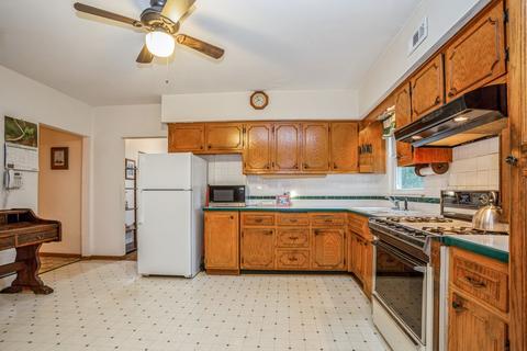 830 S Chatham Ave, Addison, IL 60101 photo 6