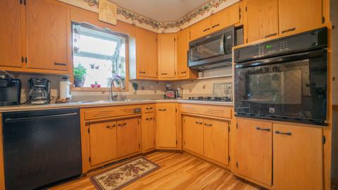 403 Orchard Ln, Beecher, IL 60401 photo 14