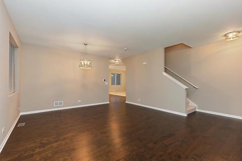 3142 Kyra Ln, Elgin, IL 60124 photo 3