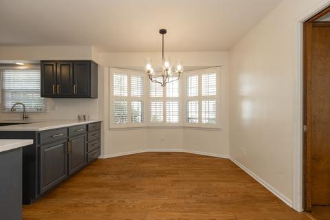 9 W Bailey Rd, Naperville, IL 60565 photo 7