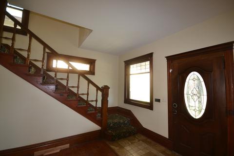 218 Villa St, Elgin, IL 60120 photo 5