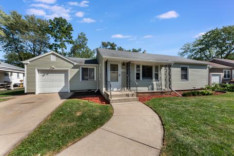 1008 Jackson St, Aurora, IL 60505 photo 1