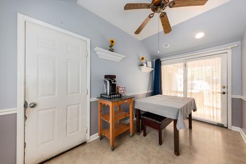1008 Jackson St, Aurora, IL 60505 photo 7