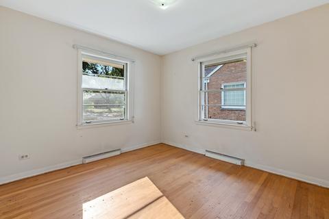 1207 E Liberty Dr, Wheaton, IL 60187 photo 5