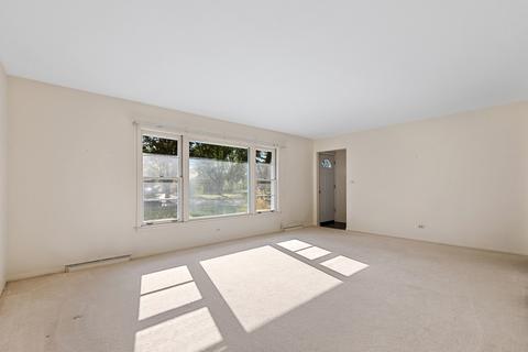 1207 E Liberty Dr, Wheaton, IL 60187 photo 3