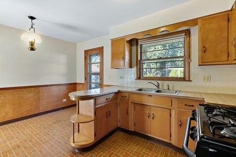 1207 E Liberty Dr, Wheaton, IL 60187 photo 10