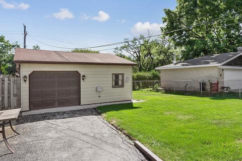 3241 Morgan St, Steger, IL 60475 photo 2