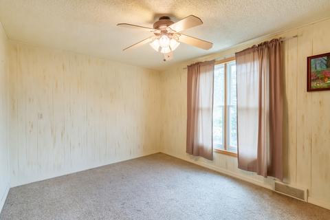 2 S Clifton Ave, Elgin, IL 60123 photo 15