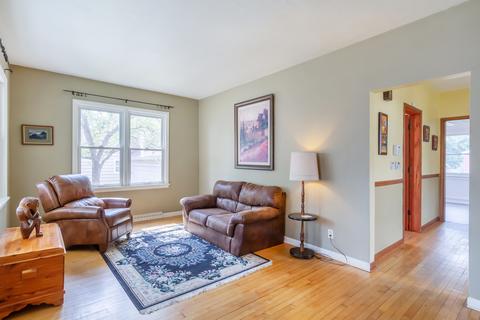 2 S Clifton Ave, Elgin, IL 60123 photo 3