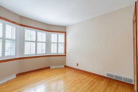 2 S Clifton Ave, Elgin, IL 60123 photo 6