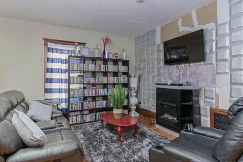 301 W John St, Forrest, IL 61741 photo 7