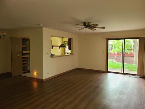 205 Walters Ln #1A, Itasca, IL 60143 photo 2