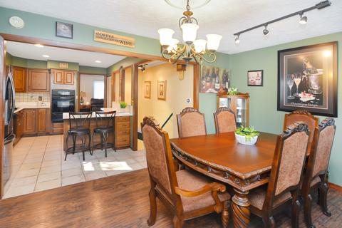 2022 E Jackson St, Bloomington, IL 61701 photo 8