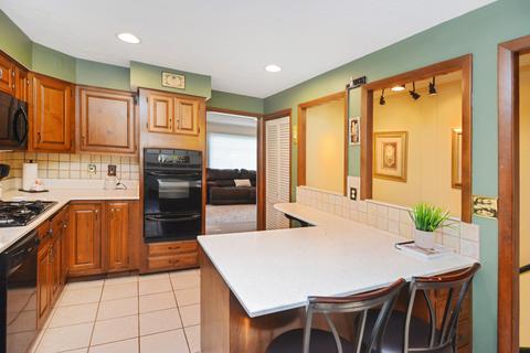 2022 E Jackson St, Bloomington, IL 61701 photo 5