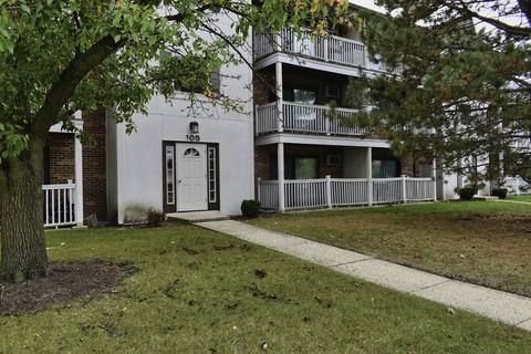 105 Gregory St #02, Aurora, IL 60504 photo 2