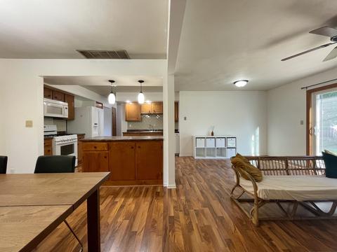 1209 Devonshire Dr, Champaign, IL 61821 photo 16