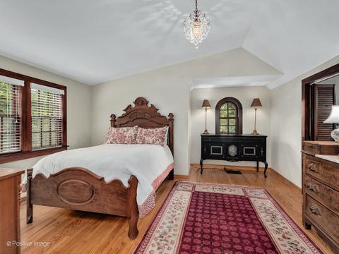 528 E Willow Ave, Wheaton, IL 60187 photo 12