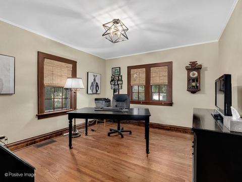 528 E Willow Ave, Wheaton, IL 60187 photo 9