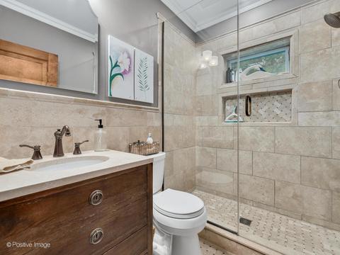528 E Willow Ave, Wheaton, IL 60187 photo 11