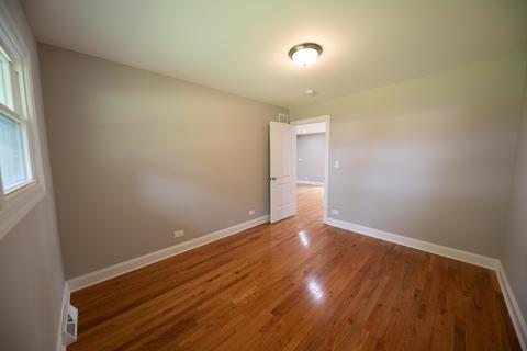 1722 E Aztec Ln, Mount Prospect, IL 60056 photo 6