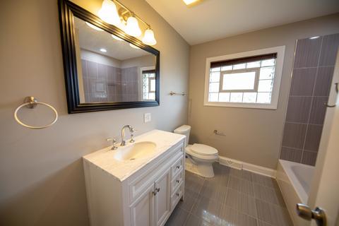 1722 E Aztec Ln, Mount Prospect, IL 60056 photo 17