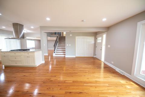 1722 E Aztec Ln, Mount Prospect, IL 60056 photo 7