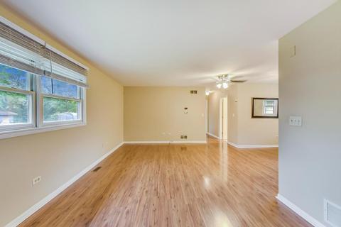 35724 N Watson Ave, Ingleside, IL 60041 photo 3