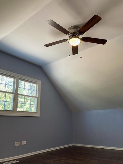 570 Hillcrest Blvd, Hoffman Estates, IL 60169 photo 43