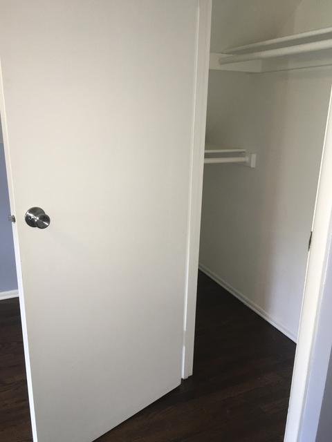 570 Hillcrest Blvd, Hoffman Estates, IL 60169 photo 47